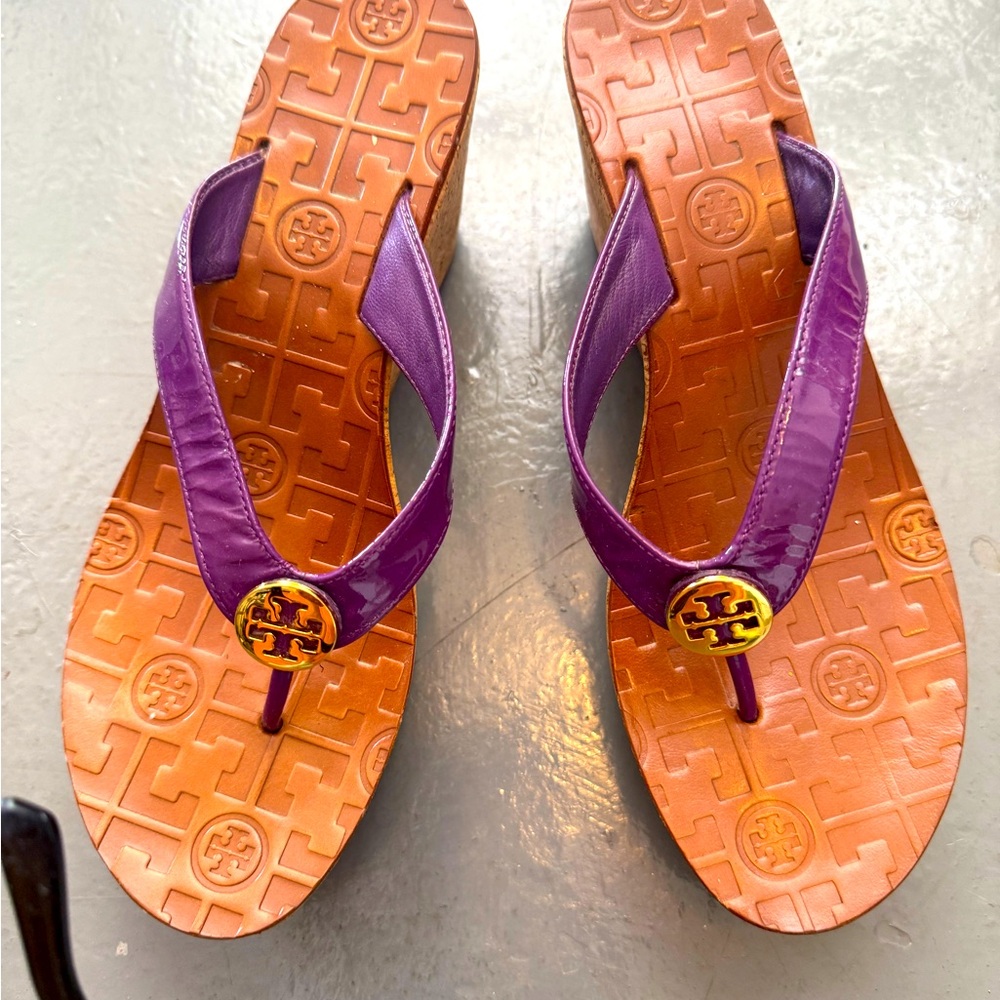 NWOT Tory Burch, RARE sandals size 7, purple with a cork wedge
